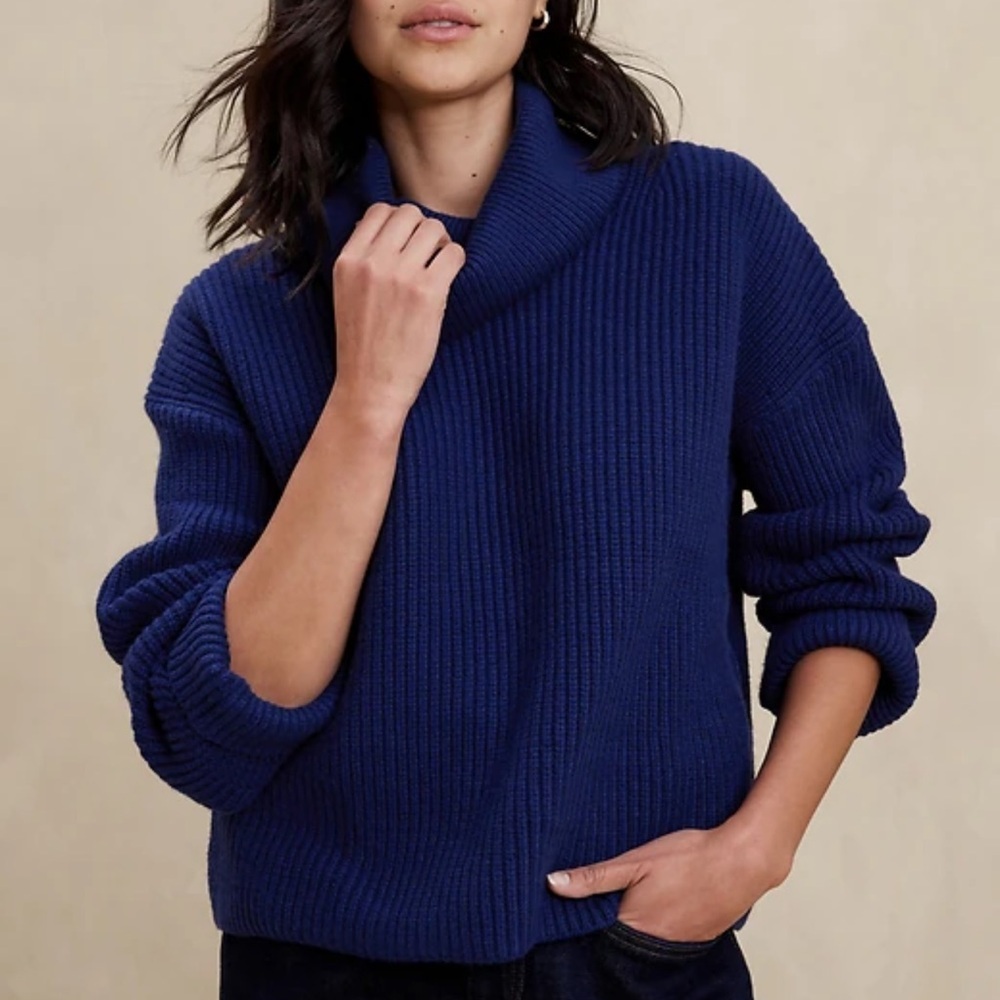 NWOT Free People "Swim Too Deep" Oversized Turtleneck Sweater in Navy Size XS